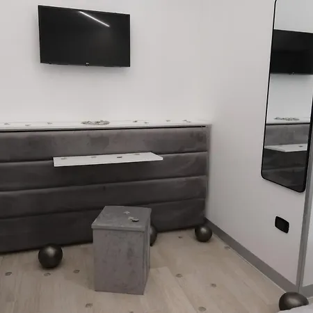The King's House 4* Νάπολη