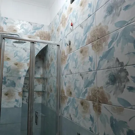 The King's House Frühstückspension 4*